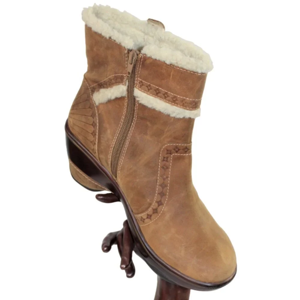 Jambu Valencia Tribal Embossed Suede Sport Wedge Boots Size 11